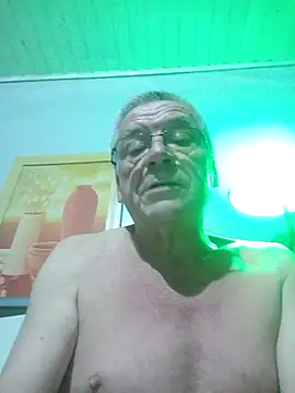 Snapshot of EleRohde chatting on 03-26-26, 03:34 EleRohde online show from 03-26-26, 03:34