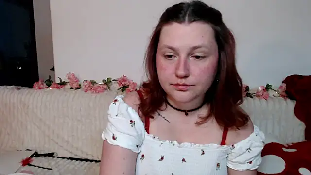 Snapshot of Lilith__moon chatting on 03-27-26, 08:30 Lilith moon online show from 03-27-26, 08:30