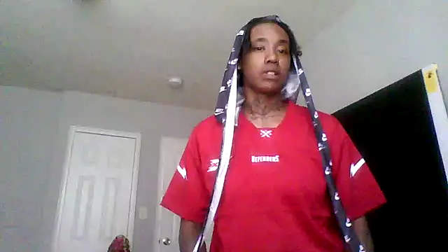 Snapshot of dezzidavill chatting on 04-15-26, 05:53 dezzidavill online show from 04-15-26, 05:53