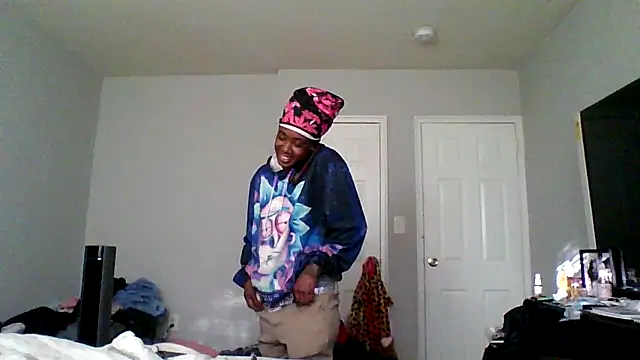 Snapshot of dezzidavill chatting on 04-21-26, 11:38 dezzidavill online show from 04-21-26, 11:38