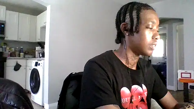 Snapshot of dezzidavill chatting on 04-27-26, 03:43 dezzidavill online show from 04-27-26, 03:43