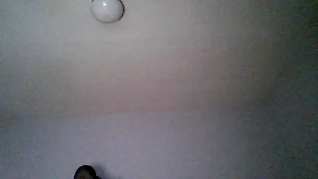 Snapshot of dezzidavill chatting on 05-09-26, 02:39 dezzidavill online show from 05-09-26, 02:39