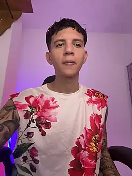 tylernova online show from 05-08-26, 03:23