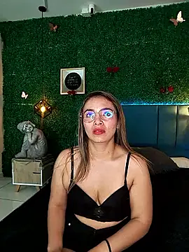 Kiaraa88 online show from 04-13-26, 08:25