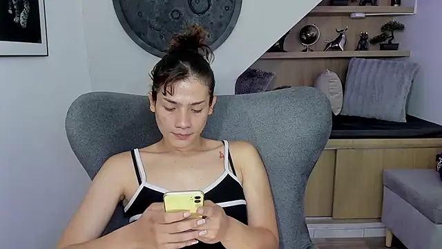 KassMonroe online show from 06-17-26, 01:23