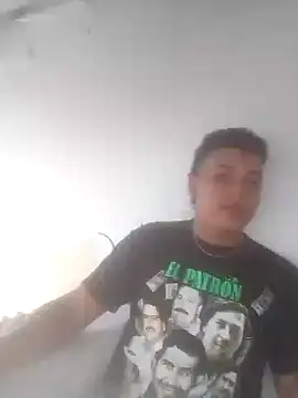Snapshot of camilo44467 chatting on 10-08-25, 08:28 camilo44467 online show from 10-08-25, 08:28