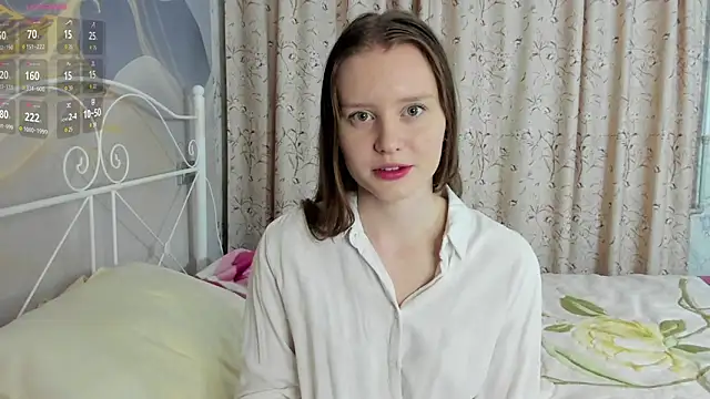 Snapshot of SunRinglein chatting on 03-07-26, 07:11 SunRinglein online show from 03-07-26, 07:11