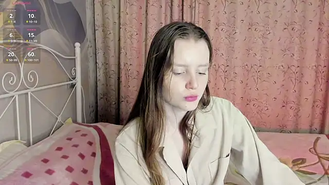 Snapshot of SunRinglein chatting on 03-10-26, 06:35 SunRinglein online show from 03-10-26, 06:35