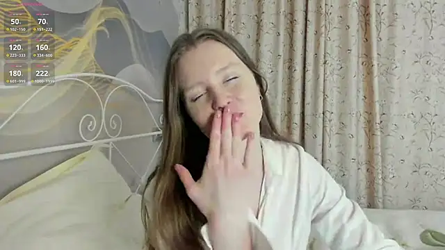 Snapshot of SunRinglein chatting on 03-18-26, 06:44 SunRinglein online show from 03-18-26, 06:44