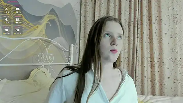 Snapshot of SunRinglein chatting on 03-23-26, 06:12 SunRinglein online show from 03-23-26, 06:12