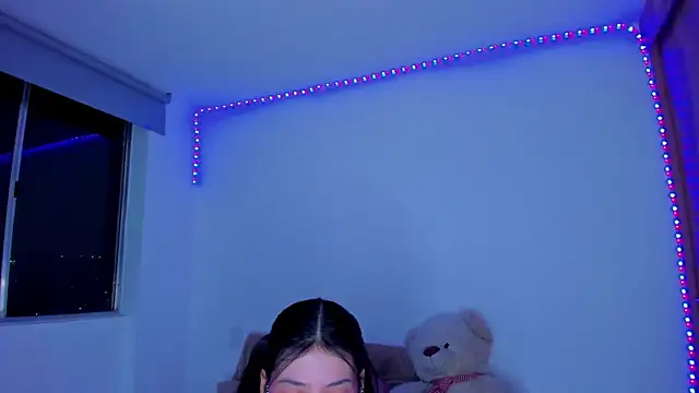 Snapshot of majo_gallego chatting on 04-17-26, 01:08 majo gallego online show from 04-17-26, 01:08