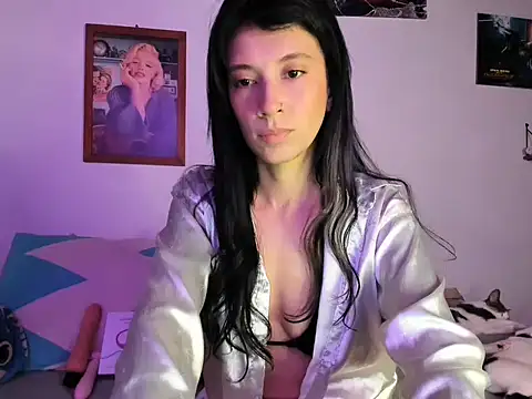 Snapshot of Adeline444 chatting on 10-18-25, 12:02 Adeline444 online show from 10-18-25, 12:02