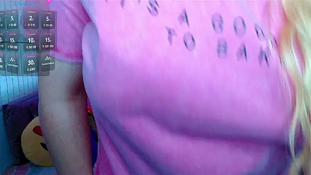 EllieMoonX online show from 04-30-26, 10:47
