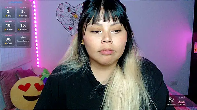 EllieMoonX online show from 05-04-26, 11:01