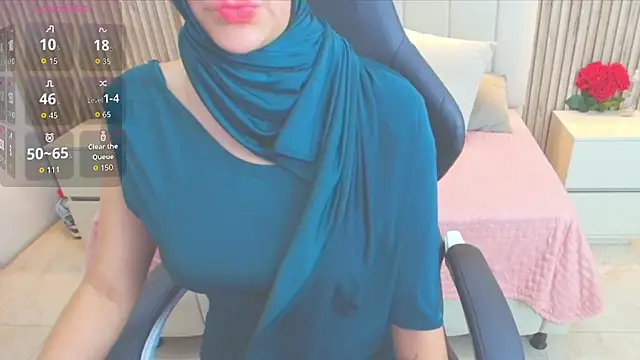 Snapshot of Naileah_zair chatting on 10-09-25, 12:14 Naileah zair online show from 10-09-25, 12:14