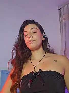Snapshot of Meganthomson chatting on 07-12-26, 02:13 Meganthomson online show from 07-12-26, 02:13