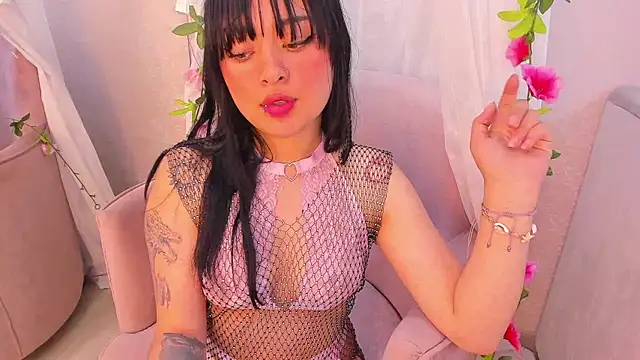 baby naomy online show from 10-11-25, 12:15