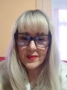 Amelialove42 online show from 10-31-25, 01:56