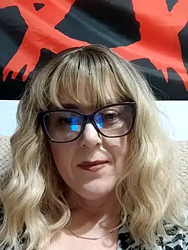 Snapshot of Amelialove42 chatting on 02-17-26, 07:31 Amelialove42 online show from 02-17-26, 07:31