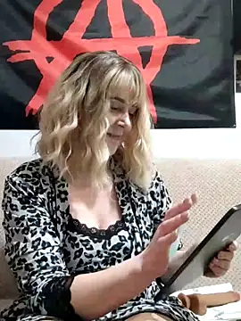 Snapshot of Amelialove42 chatting on 03-08-26, 06:55 Amelialove42 online show from 03-08-26, 06:55