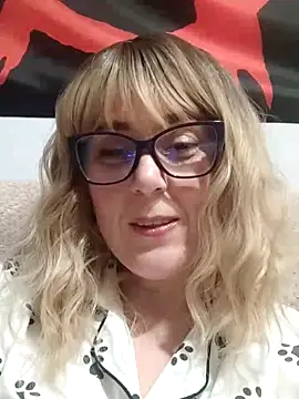 Snapshot of Amelialove42 chatting on 03-18-26, 07:17 Amelialove42 online show from 03-18-26, 07:17