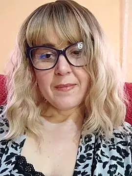 Amelialove42 online show from 05-08-26, 01:16