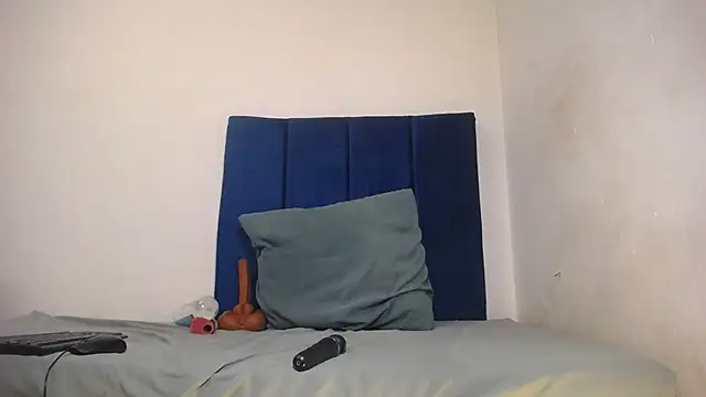 Kelly-001 online show from 07-17-26, 10:25