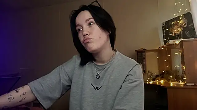 Snapshot of JennyRass chatting on 12-05-25, 08:23 JennyRass online show from 12-05-25, 08:23