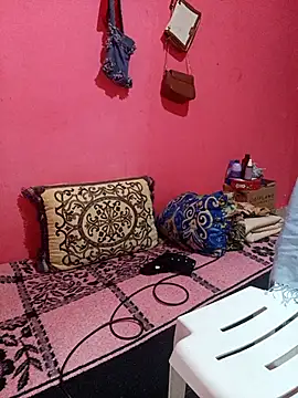 Snapshot of sondimila chatting on 04-06-26, 01:23 sondimila online show from 04-06-26, 01:23