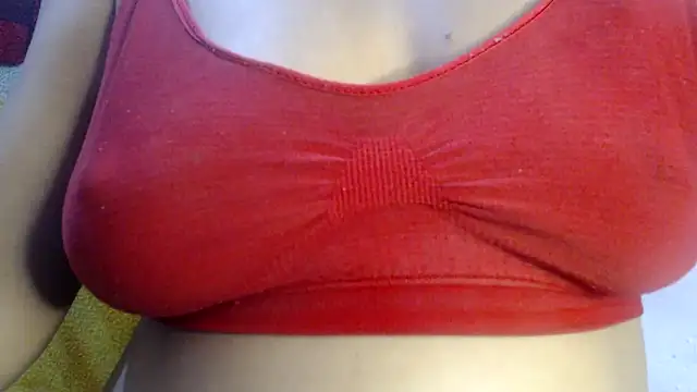 Snapshot of soniadirty chatting on 10-10-25, 11:37 soniadirty online show from 10-10-25, 11:37