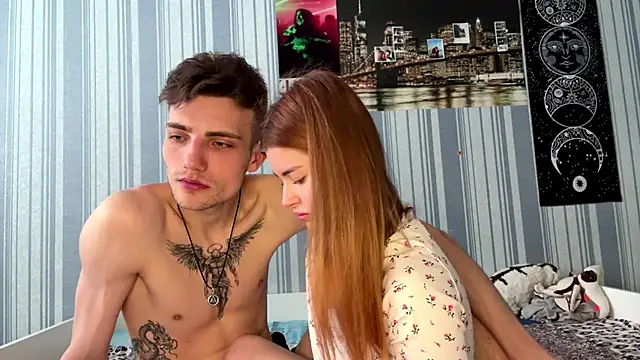 Snapshot of EmiliaCouple chatting on 03-02-26, 06:25 EmiliaCouple online show from 03-02-26, 06:25