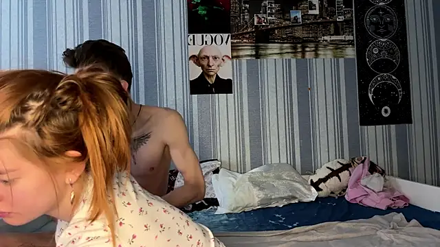 Snapshot of EmiliaCouple chatting on 03-06-26, 06:21 EmiliaCouple online show from 03-06-26, 06:21