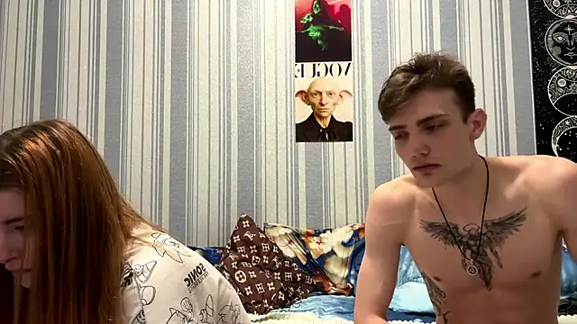 Snapshot of EmiliaCouple chatting on 03-29-26, 05:46 EmiliaCouple online show from 03-29-26, 05:46