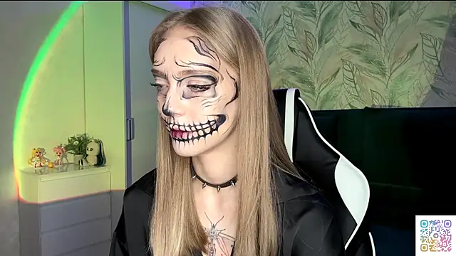 EvaPeace online show from 10-31-25, 04:19