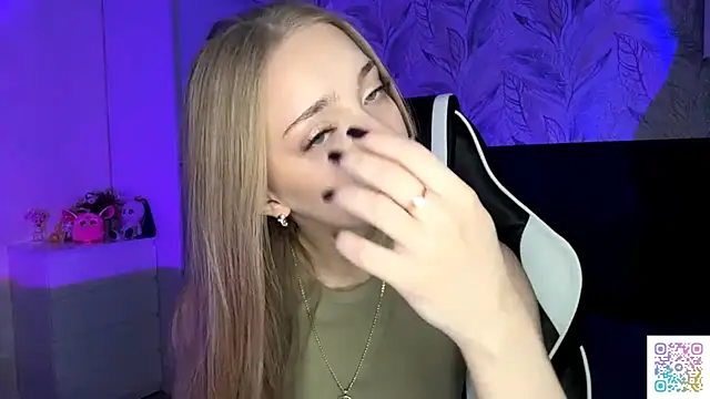 EvaPeace online show from 11-17-25, 05:08