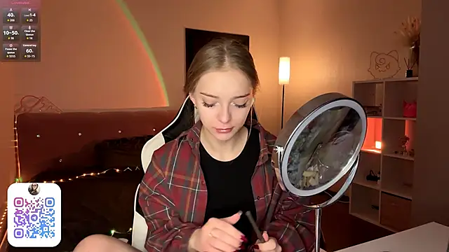 Snapshot of EvaPeace chatting on 03-03-26, 08:37 EvaPeace online show from 03-03-26, 08:37