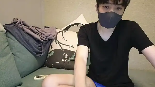 Snapshot of natesui chatting on 10-18-25, 05:14 natesui online show from 10-18-25, 05:14