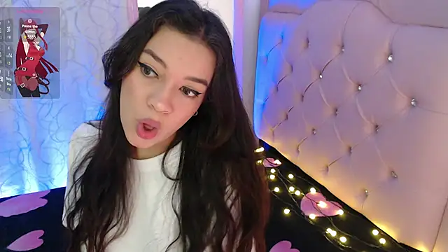 beauty lana18 online show from 11-15-25, 02:20