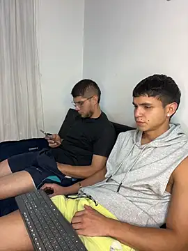 mirallesandbig online show from 02-06-26, 11:52