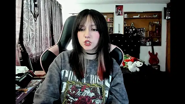 Maki Zein  online show from 01-16-26, 02:10