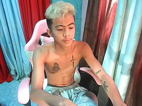 boy raphael online show from 02-25-26, 12:20