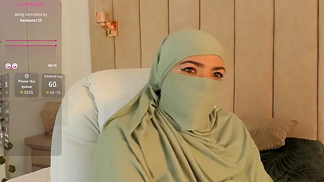  naylaa  online show from 11-20-25, 03:50