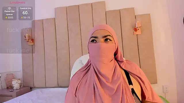  naylaa  online show from 11-30-25, 04:05