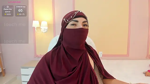  naylaa  online show from 05-10-26, 03:23