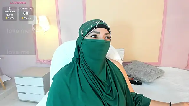  naylaa  online show from 06-19-26, 03:55
