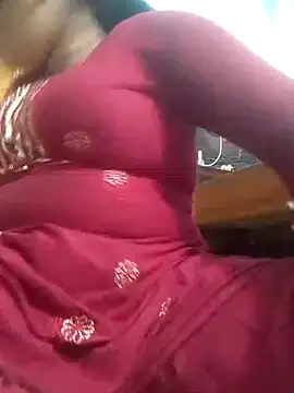 Snapshot of Mowri-20 chatting on 10-19-25, 07:20 Mowri-20 online show from 10-19-25, 07:20