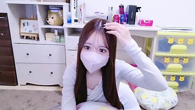 Hinahina 0111 online show from 11-10-25, 12:15