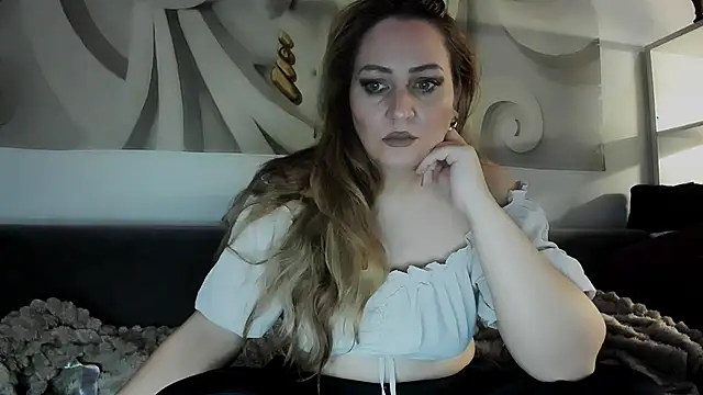 Snapshot of 88__callmemadam__88 chatting on 11-15-25, 08:38 88 callmemadam 88 online show from 11-15-25, 08:38