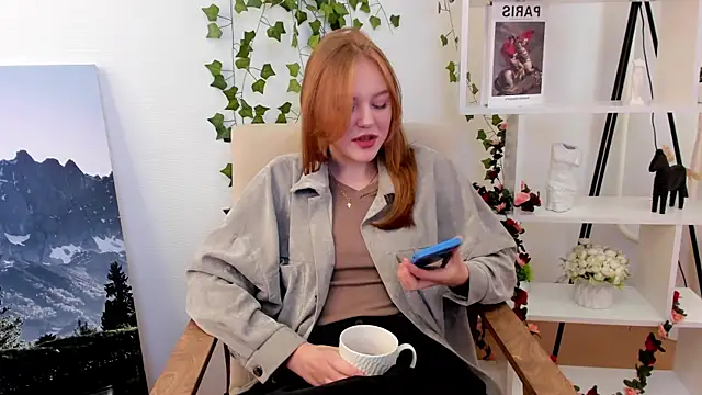 Snapshot of VernellArey chatting on 10-11-25, 06:23 VernellArey online show from 10-11-25, 06:23