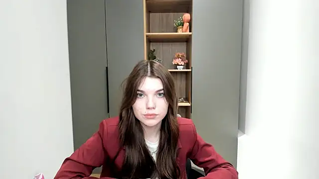 Snapshot of ArmandaStores chatting on 10-13-25, 09:42 ArmandaStores online show from 10-13-25, 09:42